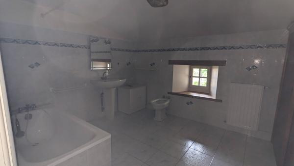 Maison de caractère - Chaunay 5 pièce(s) -151 m2