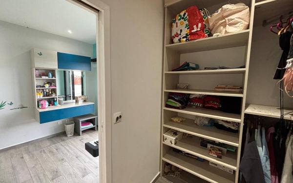 Maison à louer    5 pièces •  Saint-François