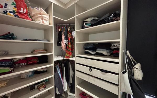 Maison à louer    5 pièces •  Saint-François