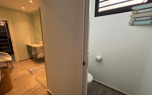 Maison à louer    5 pièces •  Saint-François