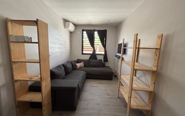 Maison à louer    5 pièces •  Saint-François