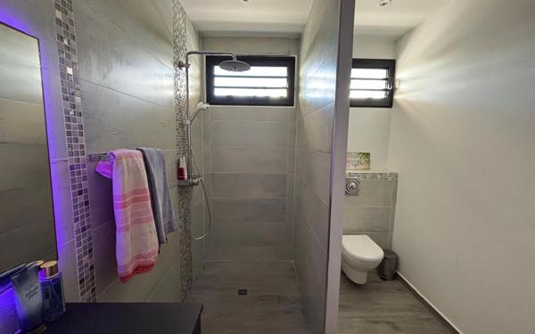 Maison à louer    5 pièces •  Saint-François