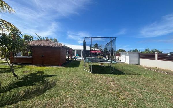 Maison à louer    5 pièces •  Saint-François