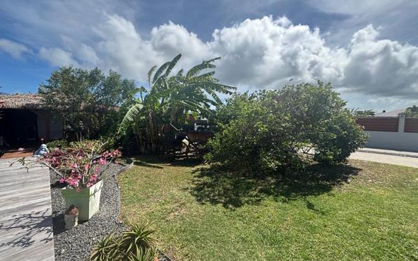 Maison à louer    5 pièces •  Saint-François