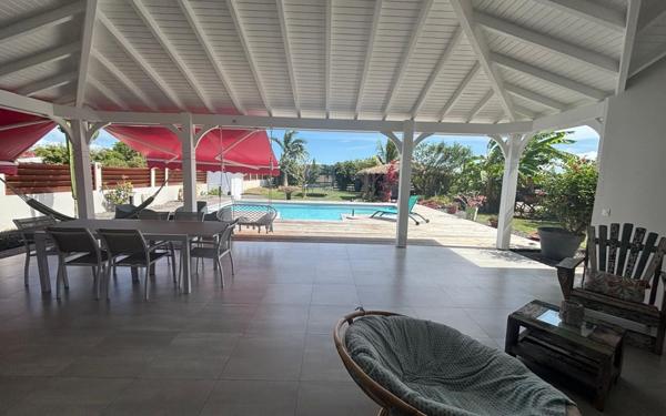 Maison à louer    5 pièces •  Saint-François