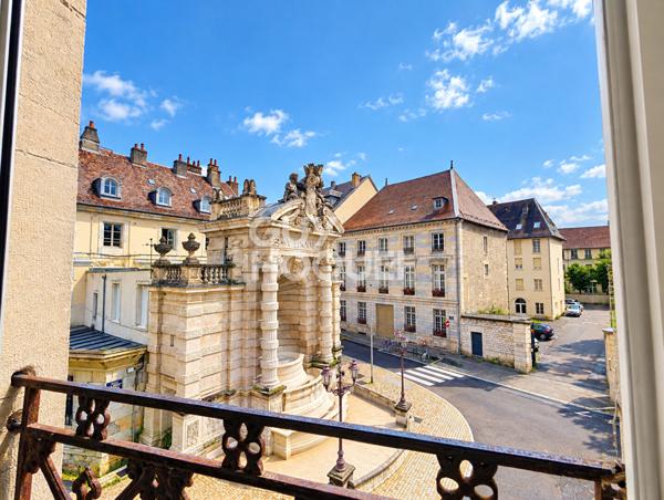 Boucle, appartement 79 m²