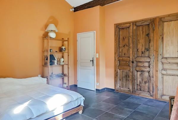 Tarascon (13150) Demeure de charme 230 m2 sur 1575 m2 de terrain