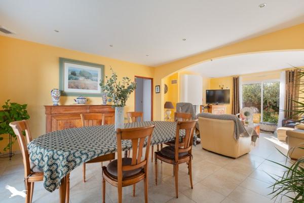 Maison à vendre |  Castries |  4 pièces | 125 m²