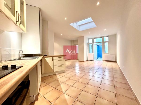 GAMBETTA - CHAMPIONNET - T3 EN DUPLEX AVEC TERRASSE
