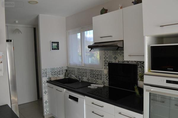 Maison à vendre à Vallon-Pont-d'Arc en Ardèche (07150), ref : 07068-741