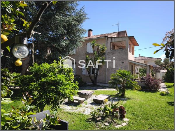 Grande villa fort potentiel