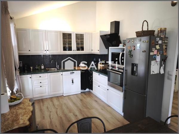 Grande villa fort potentiel