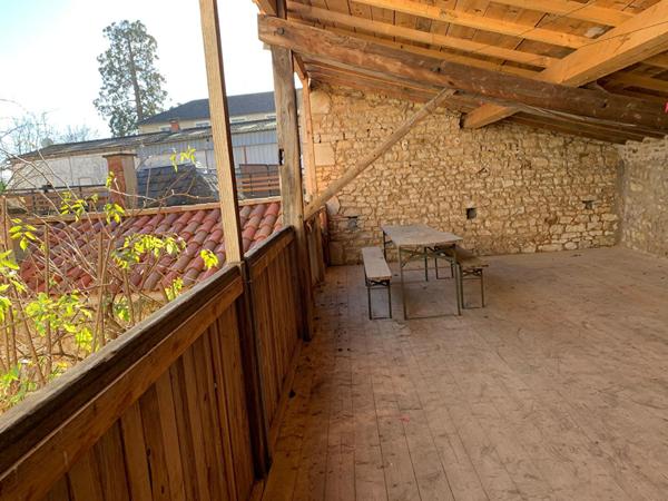 Maison Civray 8 pièce(s) 201 m2