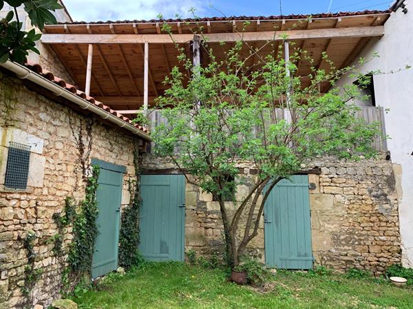 Maison Civray 8 pièce(s) 201 m2