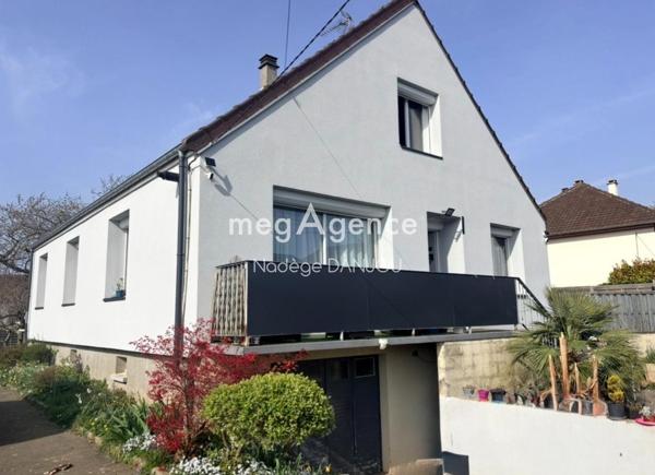 Maison à Condé-en-Normandie, 14110 - 7 pièces 120m²