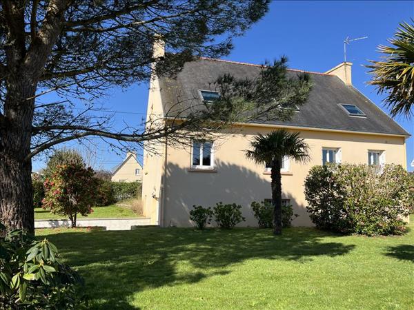 Maison à vendre |  Pont-l'Abbé |  7 pièces | 190 m²