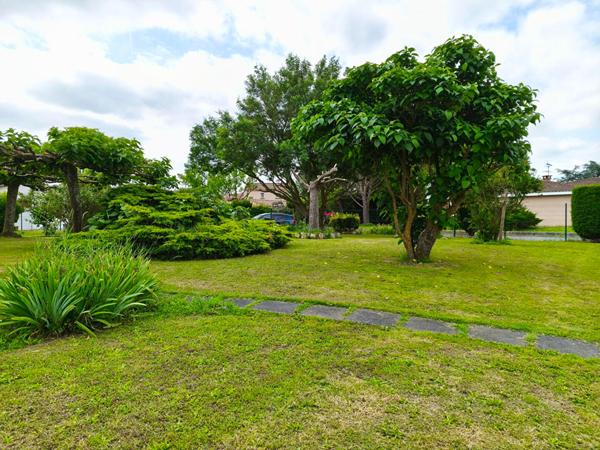 Maison Plaisance Du Touch 7 pièce(s) 176 m2 - 1610m²