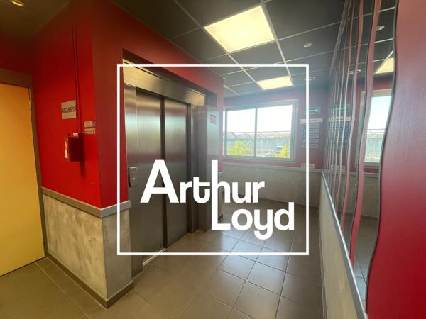 Bureau à louer à Uzès avec climatisation fibre et parking sécurisé