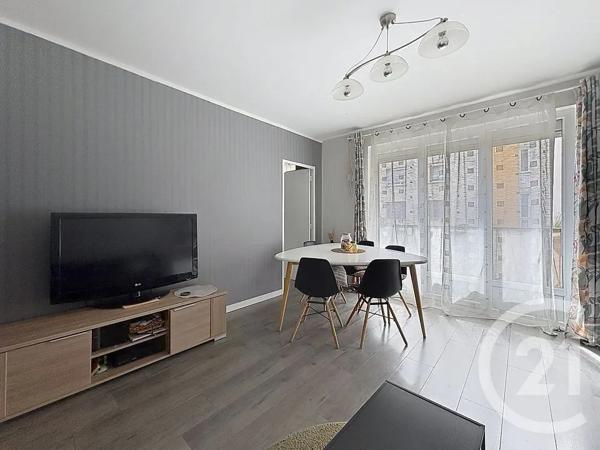 Appartement F4 à vendre  4 pièces - 75 m 2   BELFORT  - 90