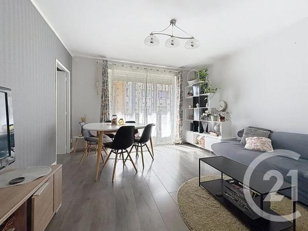 Appartement F4 à vendre  4 pièces - 75 m 2   BELFORT  - 90