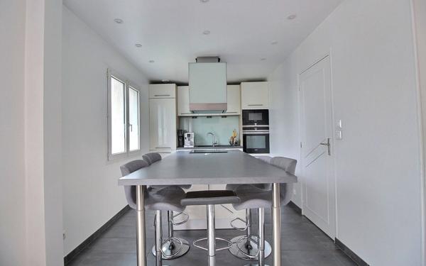 Maison à vendre    6 pièces • 117,43 m2 Savigny-sur-Orge