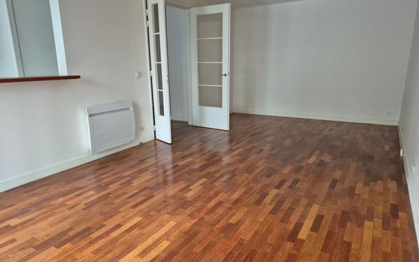 Appartement à vendre    2 pièces • 58 m2 Paris 13