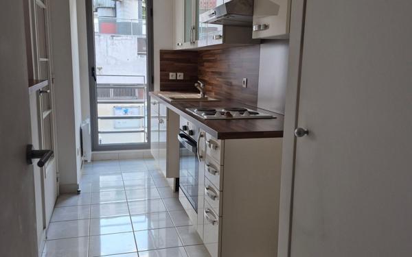 Appartement à vendre    2 pièces • 58 m2 Paris 13