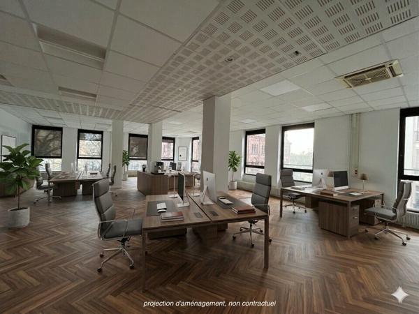 BUREAUX à LOUER de 307.7 m²