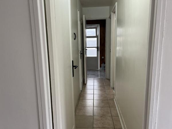 Appartement à MONTREUIL (93100)