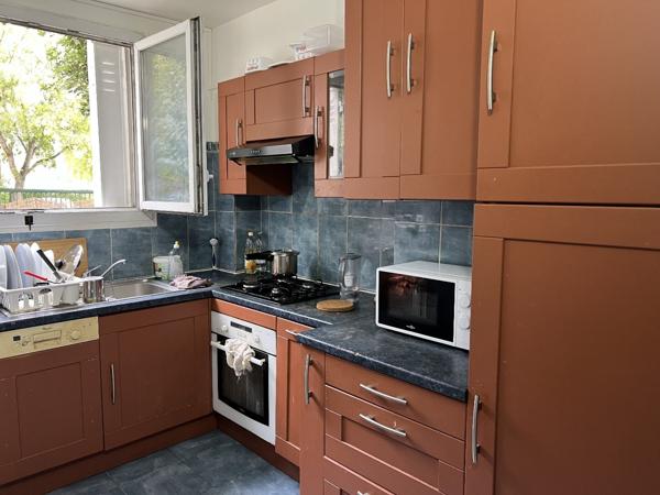 Appartement à MONTREUIL (93100)