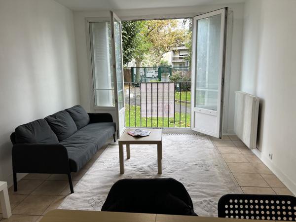 Appartement à MONTREUIL (93100)