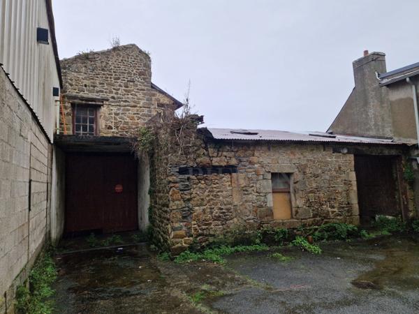 Immeuble à vendre GUINGAMP (22)