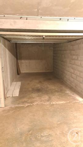 Parking à vendre  13 m2 ANTIBES - 06