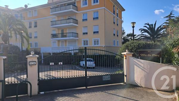 Parking à vendre  13 m2 ANTIBES - 06
