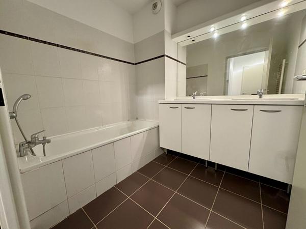 Appartement Nimes 3 pièce(s) 66.01 m2