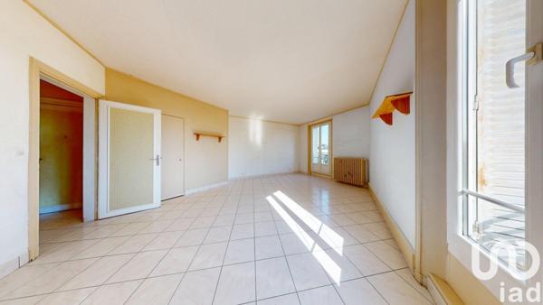 Appartement 4 pièces de 99 m² à Montereau-Fault-Yonne (77130)