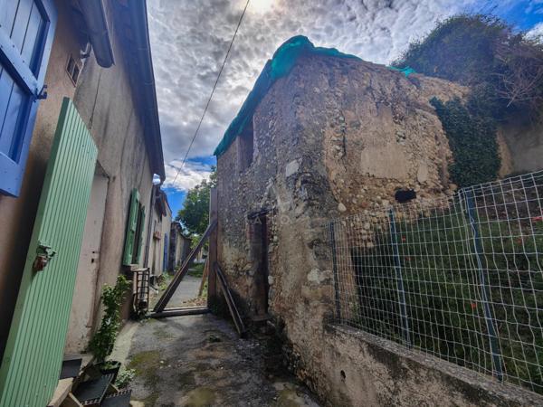 PUIMOISSON - GRANGE - 35 M² - TERRAIN 128 M² - TRAVAUX - 17 000 