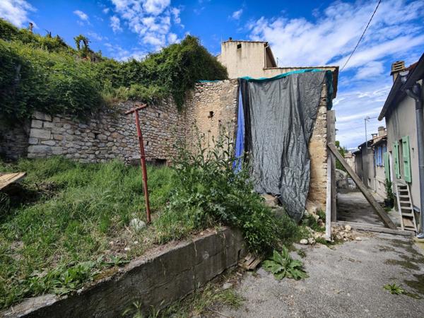 PUIMOISSON - GRANGE - 35 M² - TERRAIN 128 M² - TRAVAUX - 17 000 