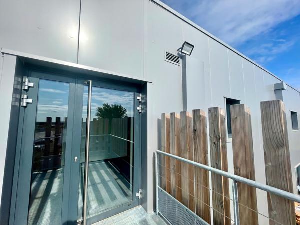 A LOUER BUREAUX VENETTE BOIS DE PLAISANCE