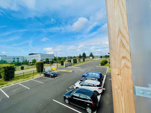 A LOUER BUREAUX VENETTE BOIS DE PLAISANCE