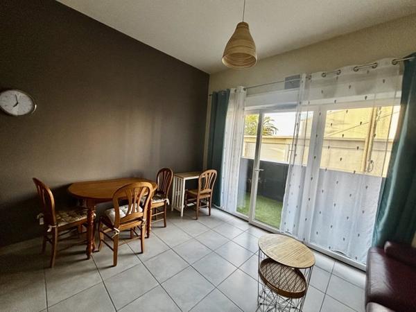 Appartement à louer 830 € CC Villenave-d'Ornon 2 p 40 m² DPE C
