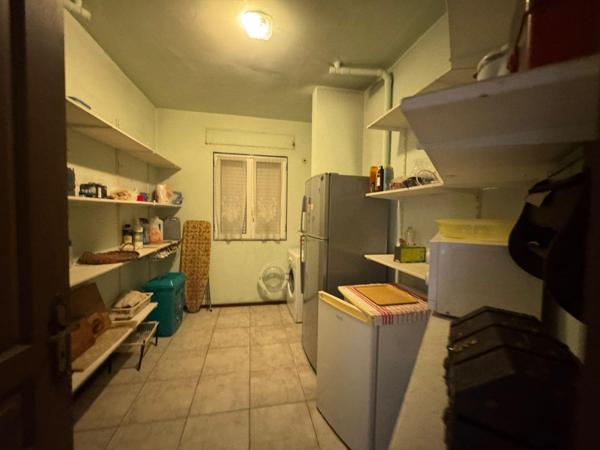 Maison T5 de 200 m² sur deux niveaux – 3 chambres et un bureau – Terrain 1050 m²  Les Abymes