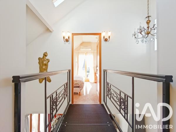 Maison à vendre 6 pièces 158,59 m² Champigny-sur-Marne