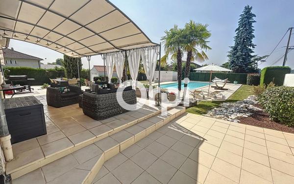 Maison à vendre    6 pièces •  Ussac