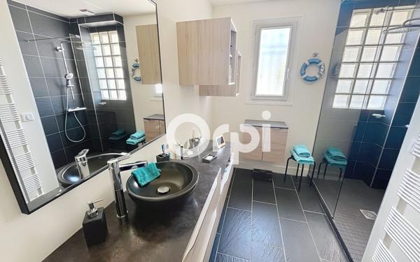 Maison à vendre    6 pièces •  Ussac