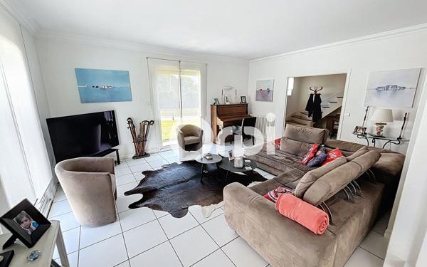 Maison à vendre    6 pièces •  Ussac