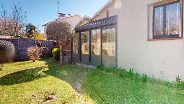 Maison Plain Pied Castanet Tolosan 5 pièce(s) 140 m2 Centre