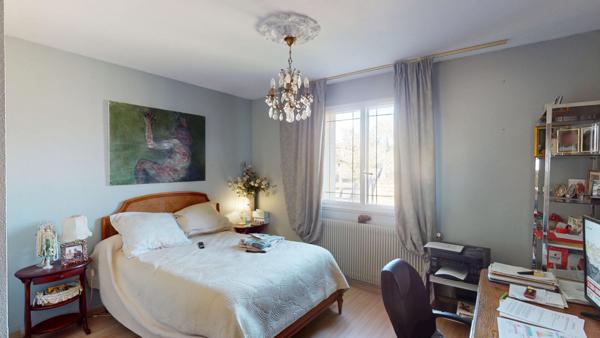 Maison Plain Pied Castanet Tolosan 5 pièce(s) 140 m2 Centre