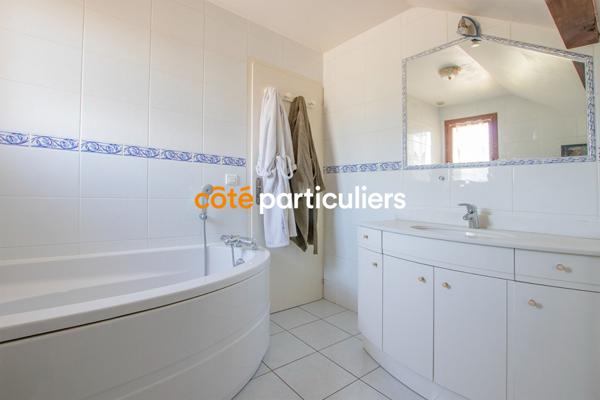 Vente Maison127 m² - 5 Pièces - LA ROCHE SUR FORON (74800)