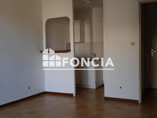 Location Studio 24.54 m² - 54 ALLEE DES LICES Toulon 83000